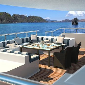 Crocus yacht exterior 4