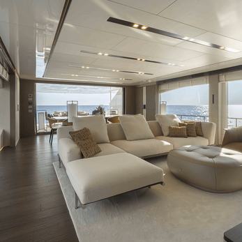 Four Joys yacht interior 3
