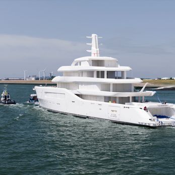 Amels 8004 yacht exterior 5