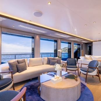 Sui Generis yacht interior 4