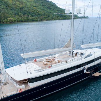 Trident 810 / 01 yacht exterior 2