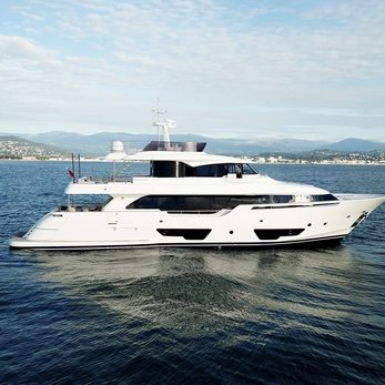 Miotu IV yacht exterior 3