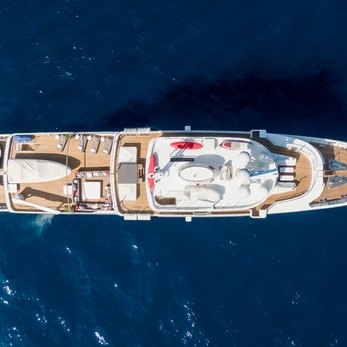 Tribu yacht exterior 4