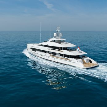 Danica yacht exterior 4