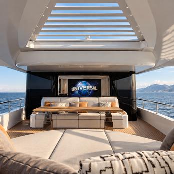 InFYnito 100 / 01 yacht interior 3