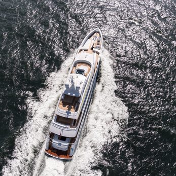 Solemates yacht exterior 3