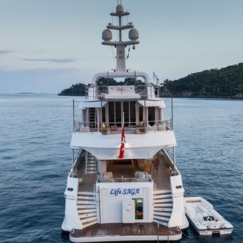 Byzantium yacht exterior 4