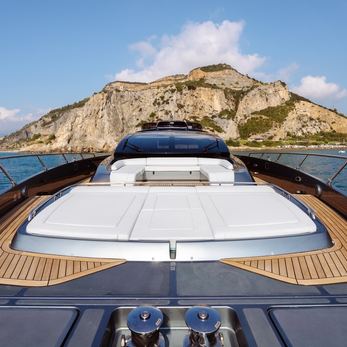 Mayar yacht exterior 2