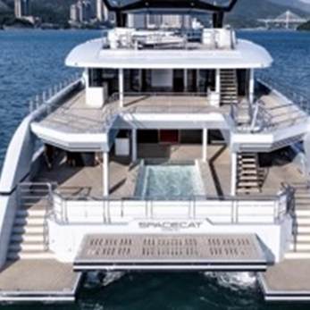 Infinite Cat yacht exterior 5