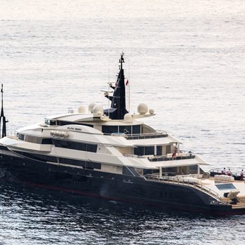 Alfa Nero yacht exterior 4