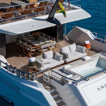Maxima yacht exterior 5