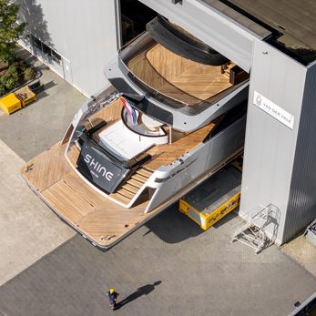 Shine yacht interior 5