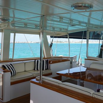 Knickerbocker yacht interior 11