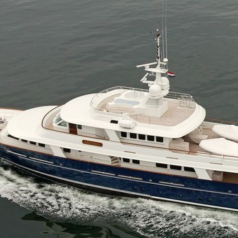 Arcadia yacht exterior 5