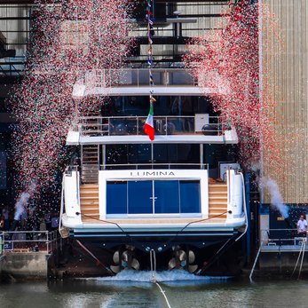 Lumina yacht exterior 5