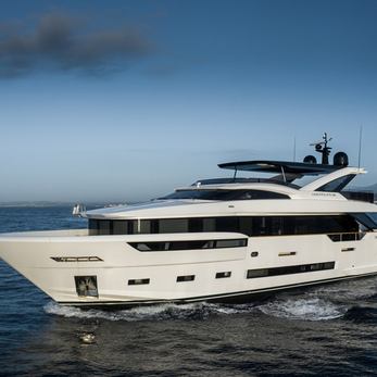 7 Seconds yacht exterior 5