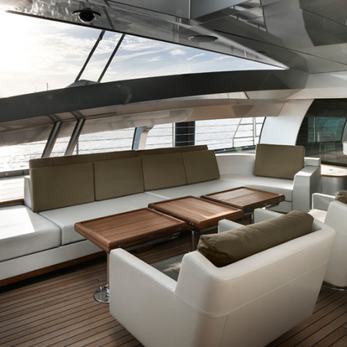 Vertigo yacht interior 4