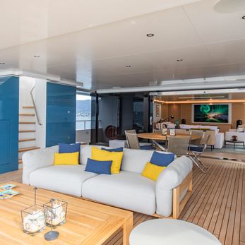 Mat yacht interior 4