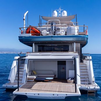 Ray yacht exterior 5