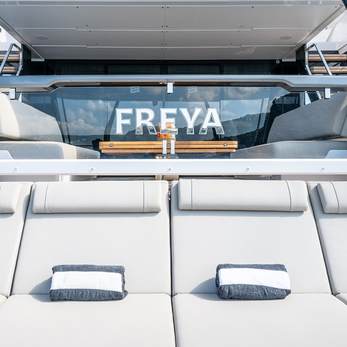 Freya II yacht interior 4