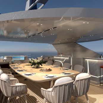 Queen Yaz yacht exterior 3