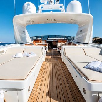 Angelina yacht interior 4