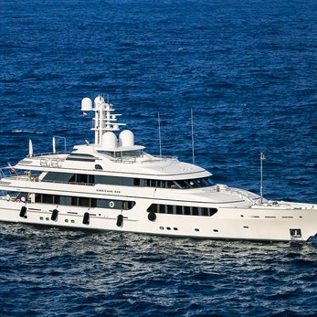 Hurricane Run yacht exterior 3