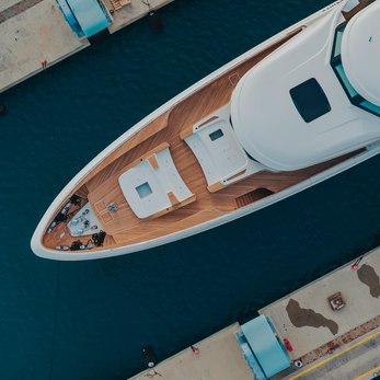 Serenity II yacht exterior 3