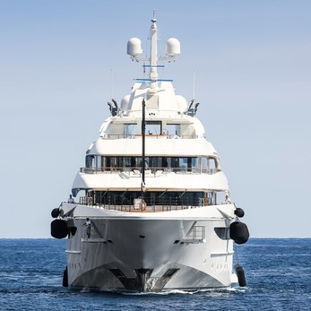 Mimtee yacht exterior 2