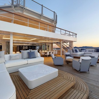 Andromeda yacht exterior 4