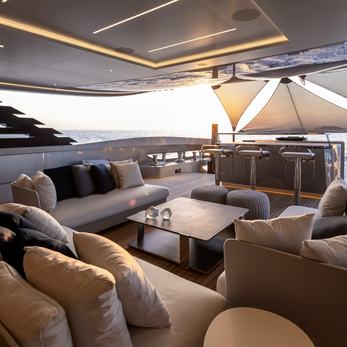 No Stress yacht interior 4