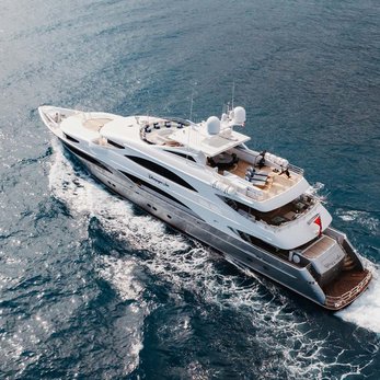 Champagne Seas yacht exterior 5