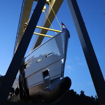 Oriy yacht exterior 3