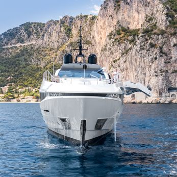 Velocity yacht exterior 3
