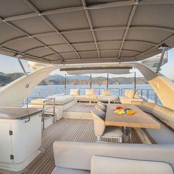 M.E.H yacht interior 4