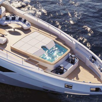 Casa yacht exterior 2