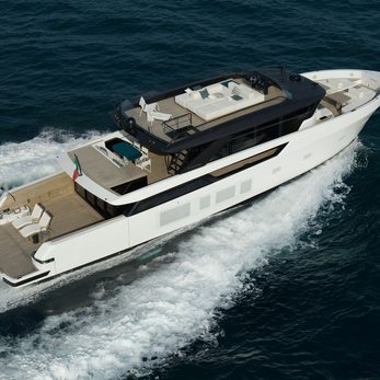 BGX83 / 01 yacht exterior 5