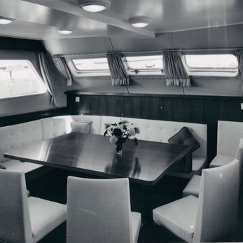 Gazal yacht interior 5