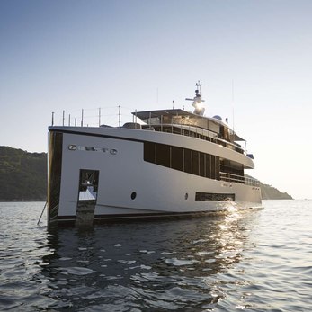 CID yacht exterior 2