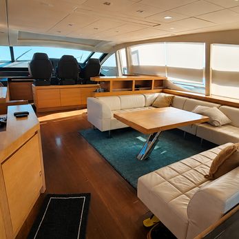 Kioni yacht interior 4