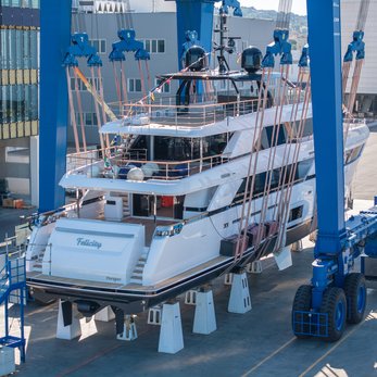 Felicity yacht exterior 5