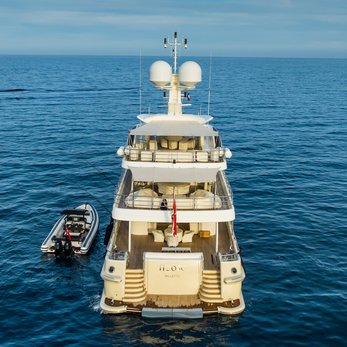 Dojo yacht exterior 4