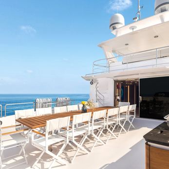 Ocean Lily yacht exterior 3