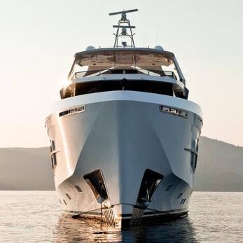 Gioia yacht exterior 2