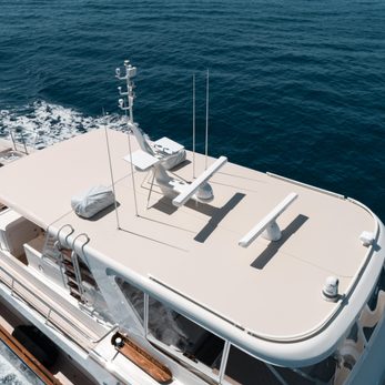 Rat Pack yacht exterior 2