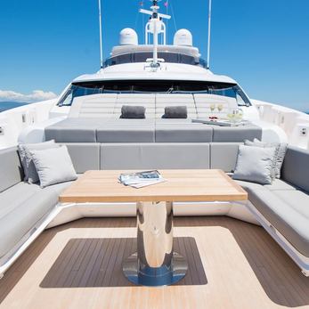 Aqua Libra yacht exterior 2