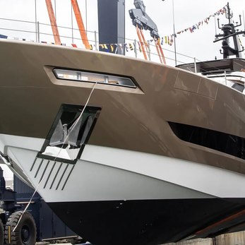 Francesca II yacht exterior 3