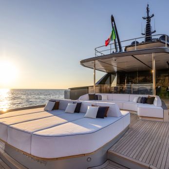 Fast Naan yacht exterior 3