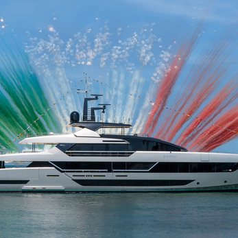 Sairu yacht exterior 2