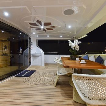 Amore yacht interior 5